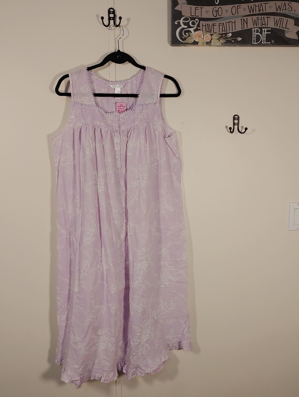 Feminine Adonna Large Purple/white Floral Sleeveless 100% Cotton nightgown - Picture 5 of 6